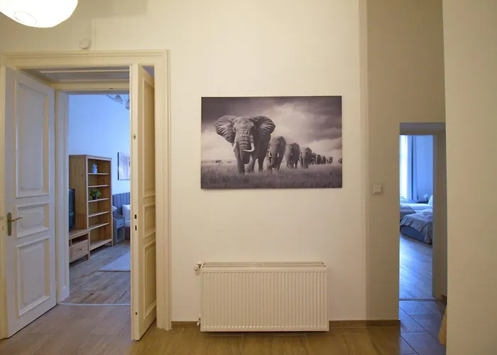 Elephant\'S Oasis